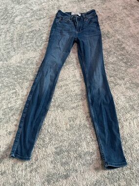 Hollister Women's Dark Blue Skinny Jeans